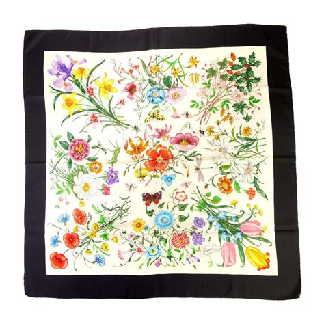 Gucci Vintage Collectible Accornero Silk Scarf 